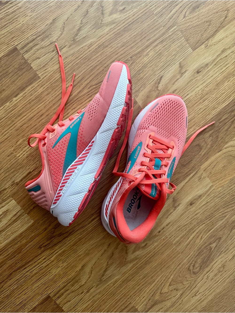 Brooks Coral Running Shoes with Teal Accents
